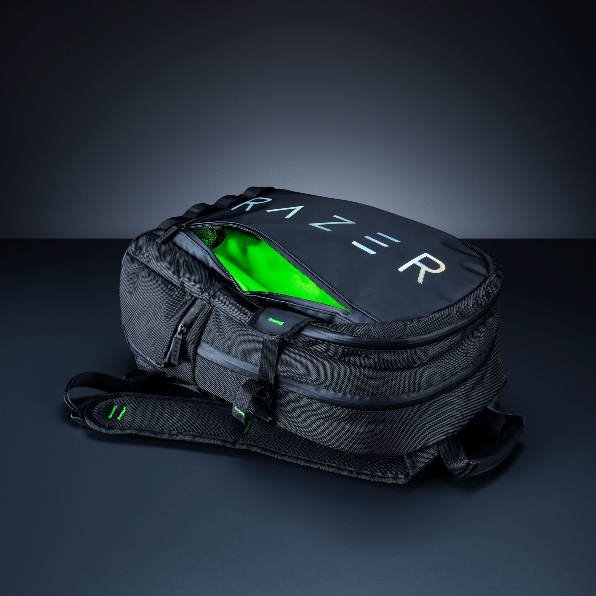 Razer Rogue 16" Backpack V3 - Chromatic Edition
